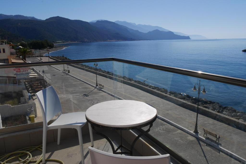 Ocean Dreams Otel Palaiochora Dış mekan fotoğraf