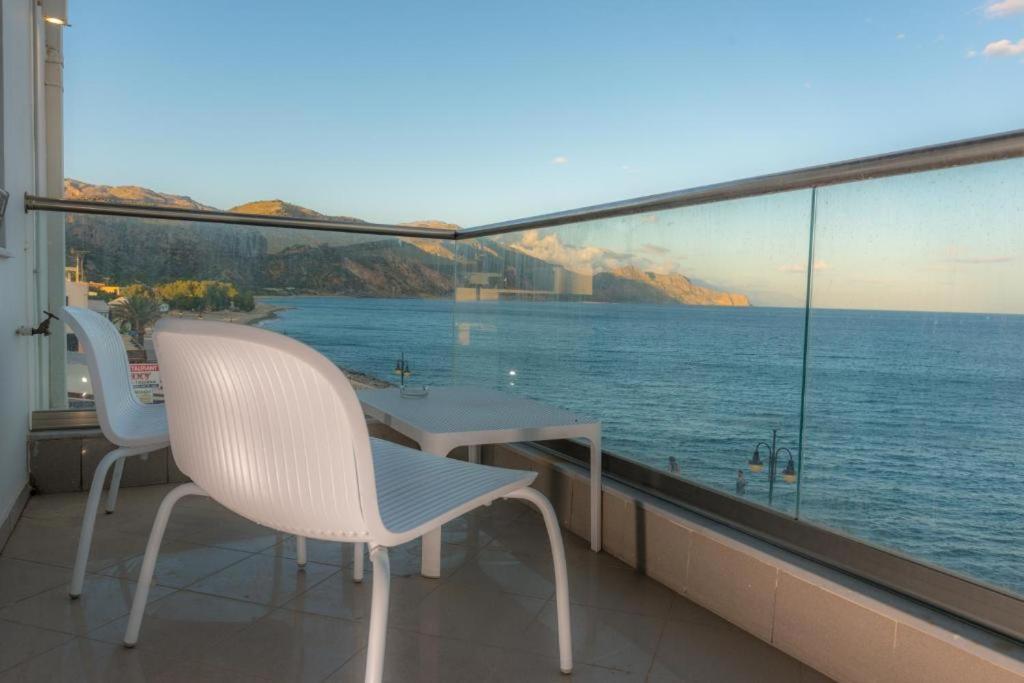 Ocean Dreams Otel Palaiochora Dış mekan fotoğraf