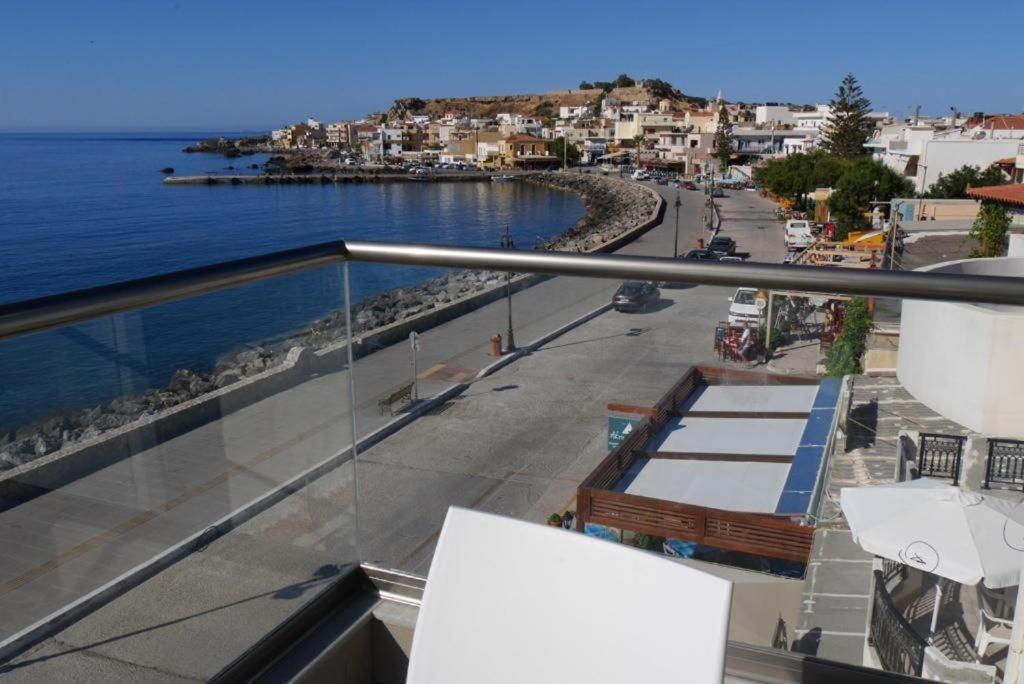 Ocean Dreams Otel Palaiochora Dış mekan fotoğraf